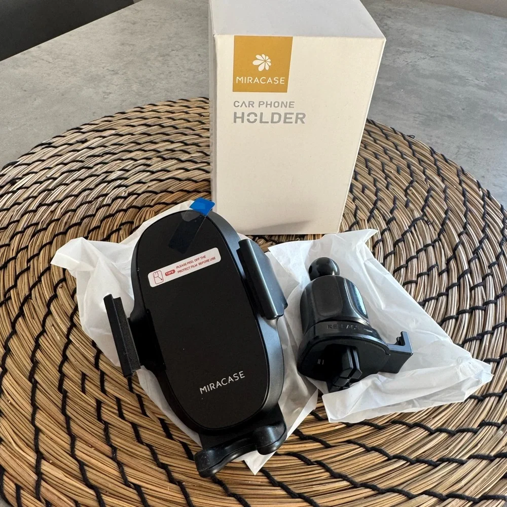 Amazon Black and Blue Phone Mount